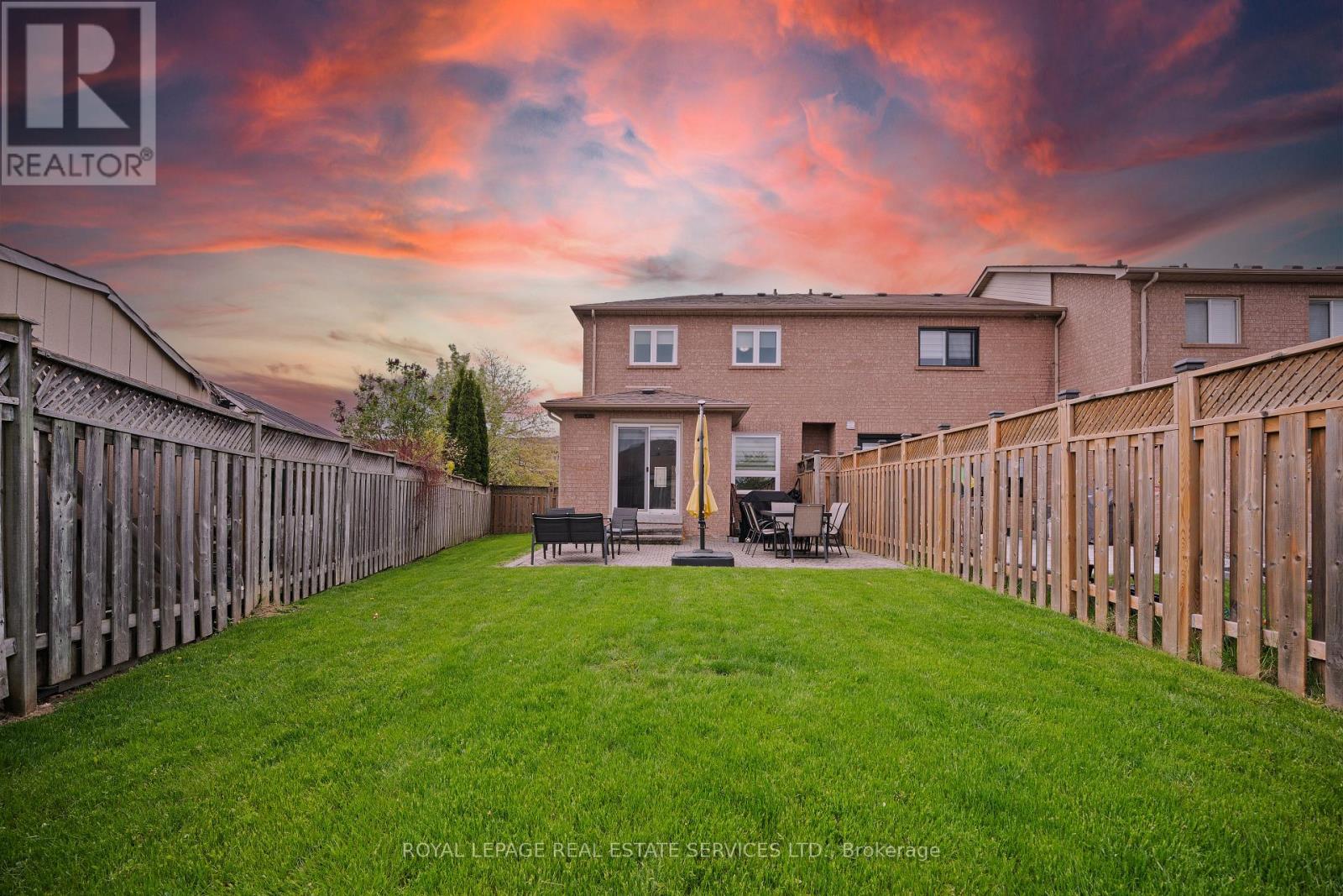 51 Waterbury Street, Caledon, Ontario  L7E 1X5 - Photo 4 - W12152823