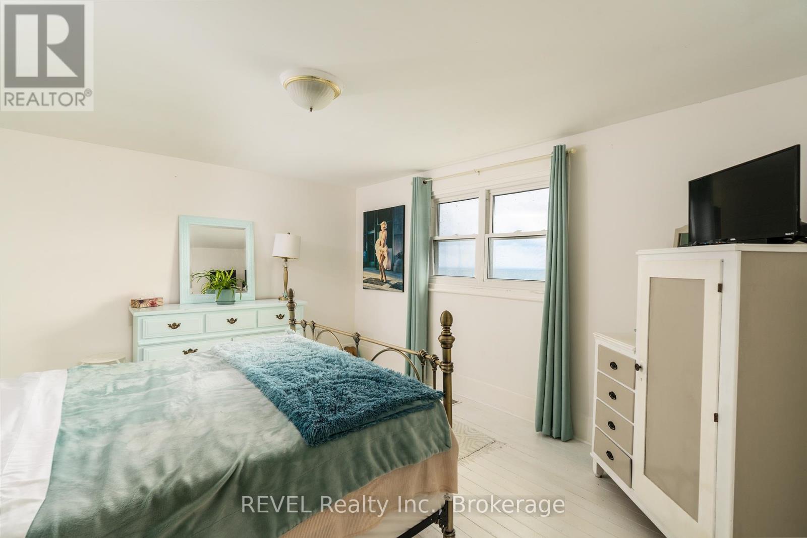 3819 Terrace Lane, Fort Erie, Ontario  L0S 1B0 - Photo 28 - X12154476