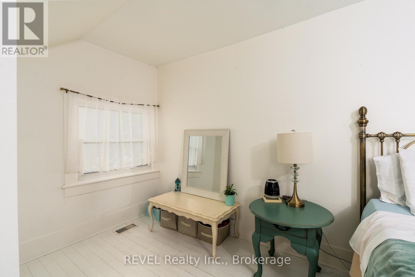3819 Terrace Lane, Fort Erie, Ontario  L0S 1B0 - Photo 29 - X12154476