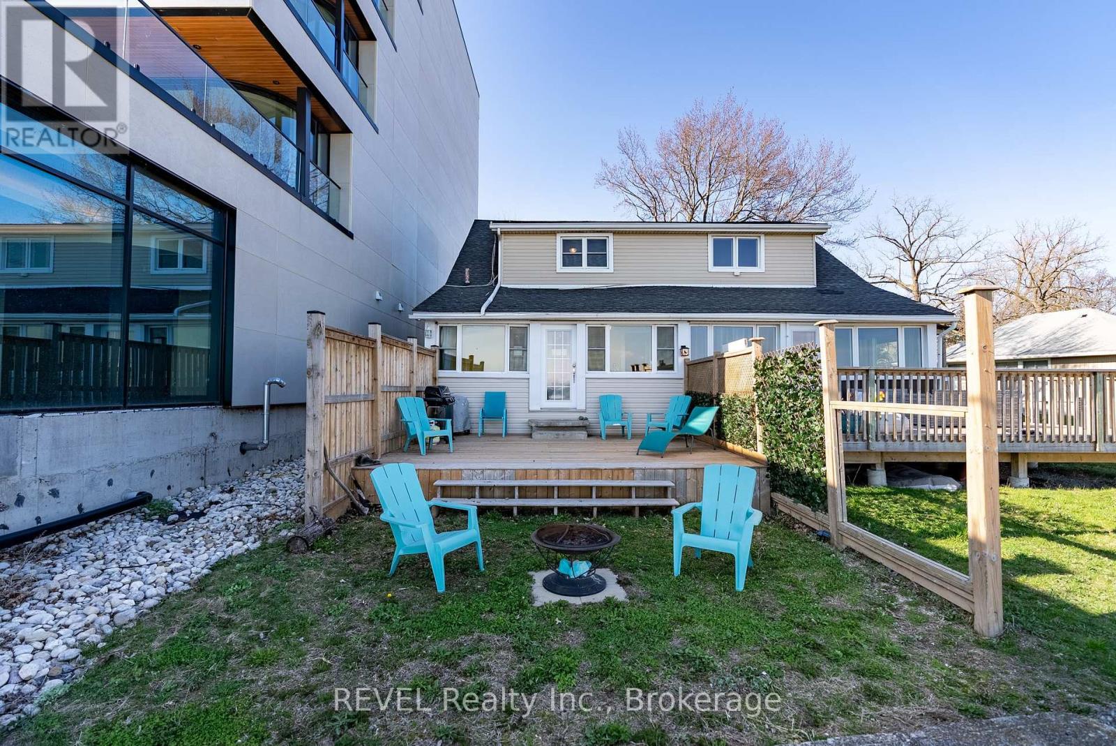 3819 Terrace Lane, Fort Erie, Ontario  L0S 1B0 - Photo 34 - X12154476