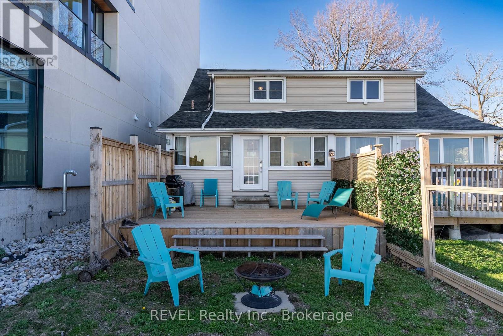 3819 Terrace Lane, Fort Erie, Ontario  L0S 1B0 - Photo 35 - X12154476