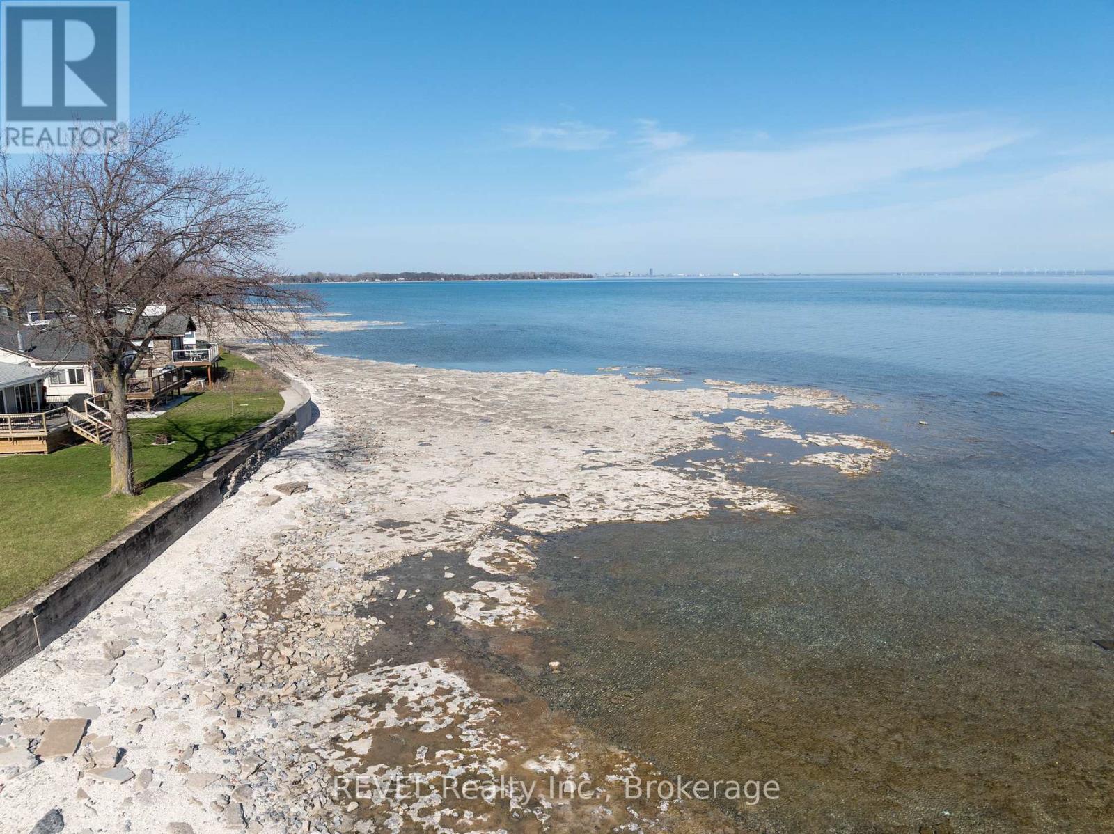 3819 Terrace Lane, Fort Erie, Ontario  L0S 1B0 - Photo 38 - X12154476