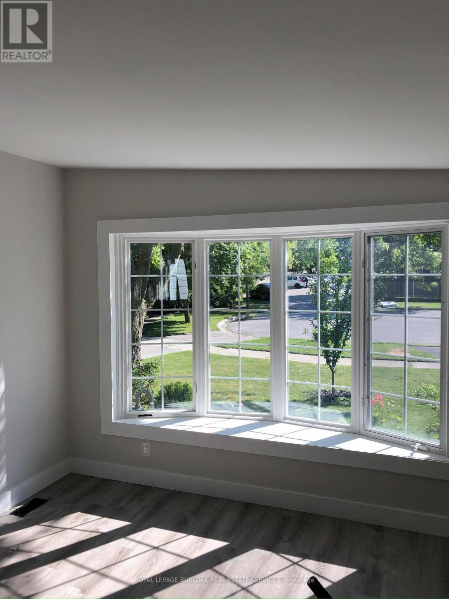1135 Tavistock Drive, Burlington (Mountainside), Ontario  L7P 2N3 - Photo 6 - W12154400