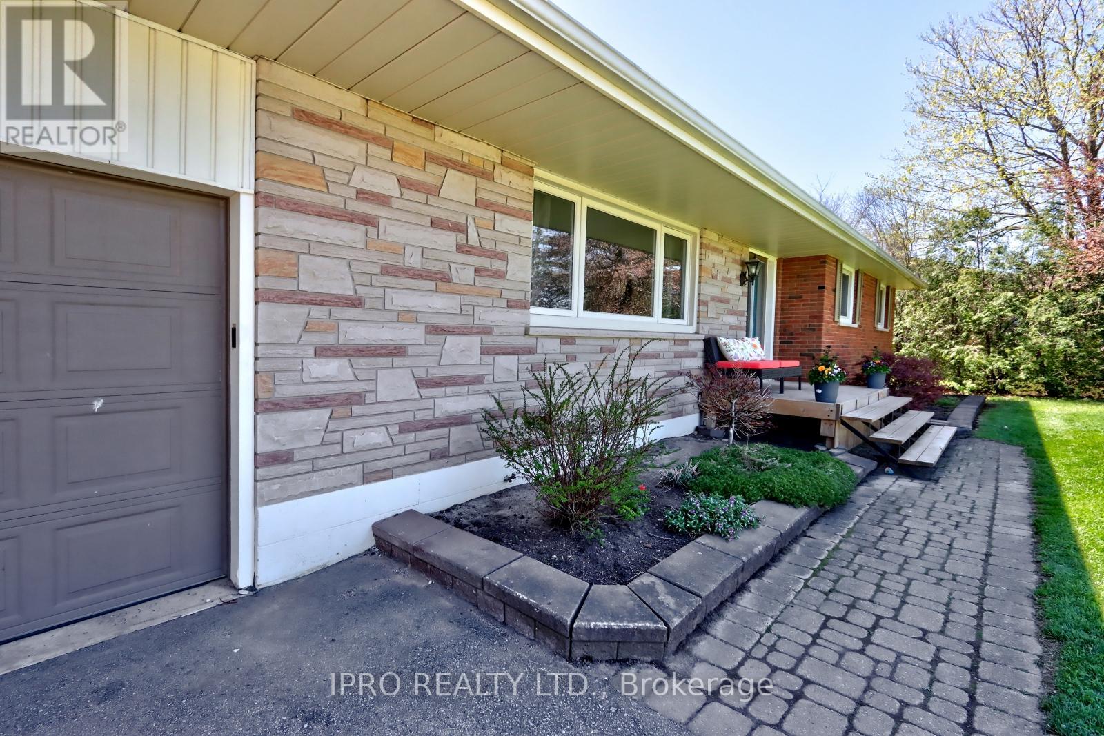 13516 22nd Side Road, Halton Hills, Ontario  L7G 4S4 - Photo 4 - W12154427