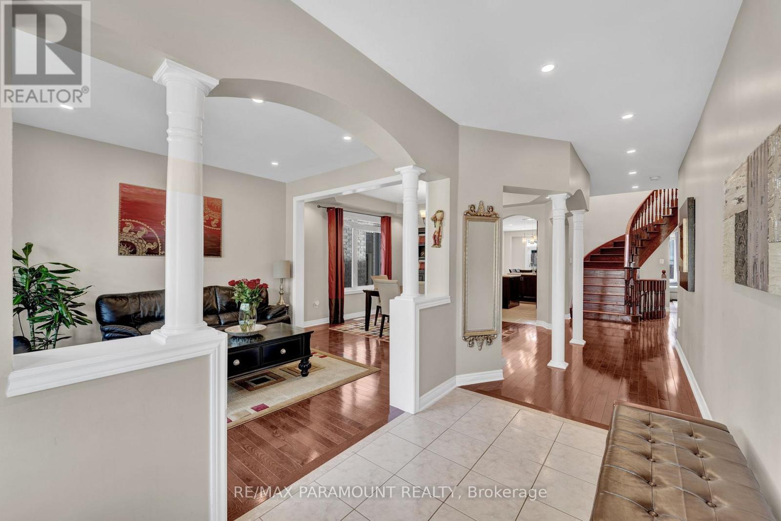 Property at 8 EAGLELANDING DRIVE image 5