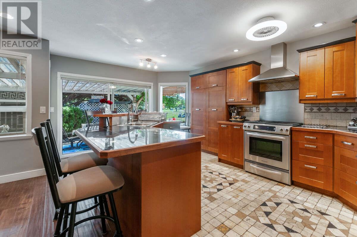 Property at 801 Comox Street Unit# 127 image 4