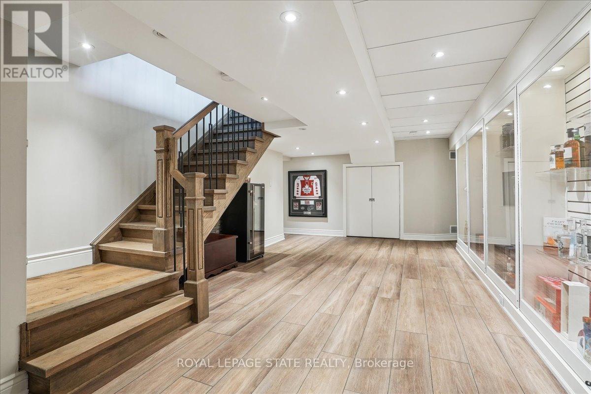 10 Azalea Court, Hamilton, Ontario  L8J 1K4 - Photo 33 - X12154396