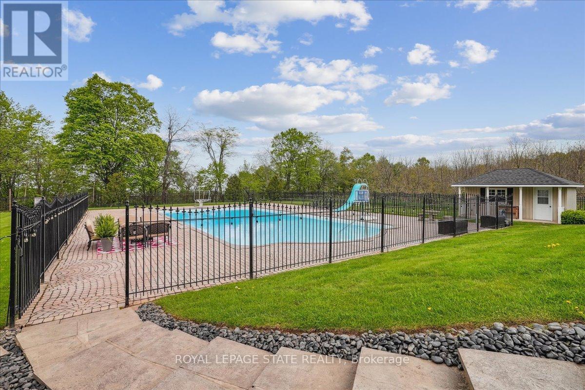 10 Azalea Court, Hamilton, Ontario  L8J 1K4 - Photo 43 - X12154396