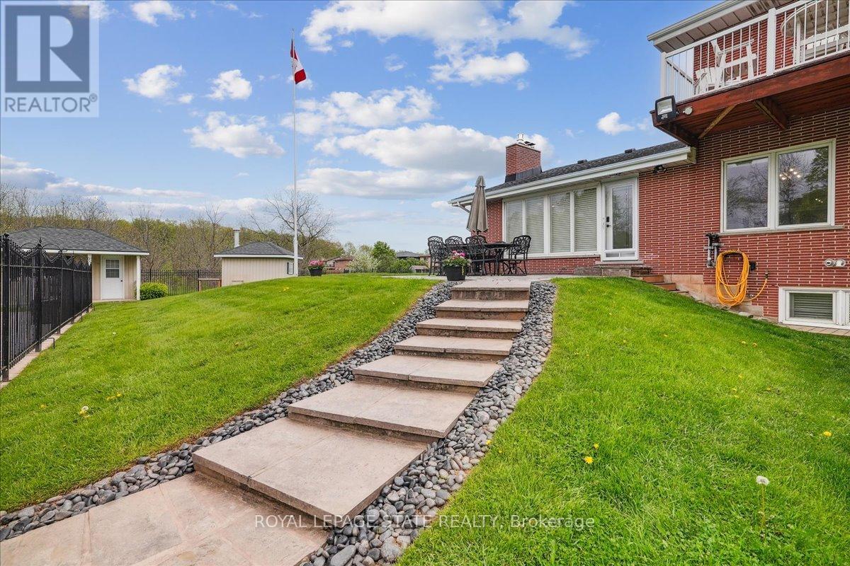 10 Azalea Court, Hamilton, Ontario  L8J 1K4 - Photo 45 - X12154396
