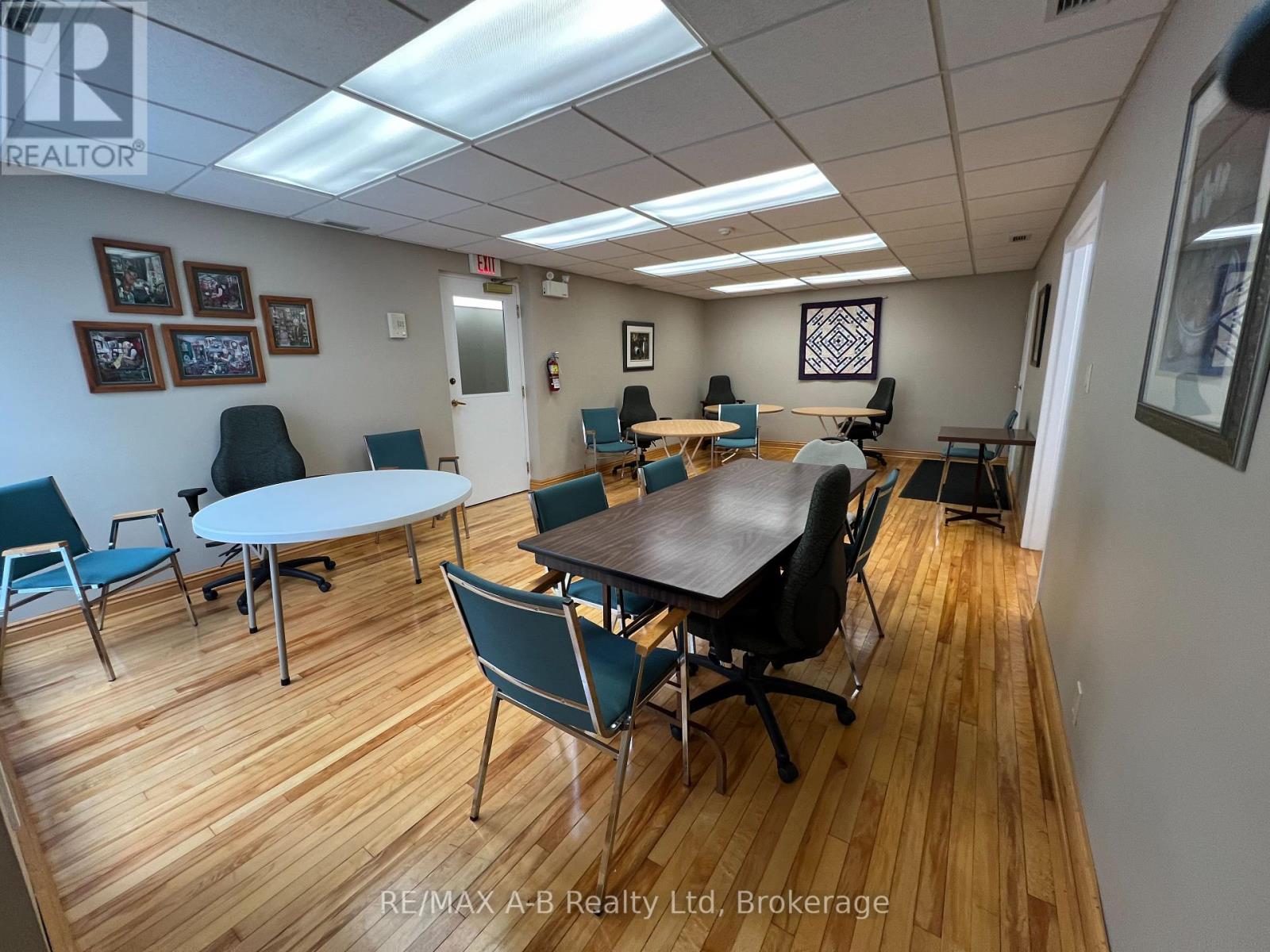 112 - 199 Hope Street E, East Zorra-Tavistock, Ontario  N0B 2R0 - Photo 44 - X12154485