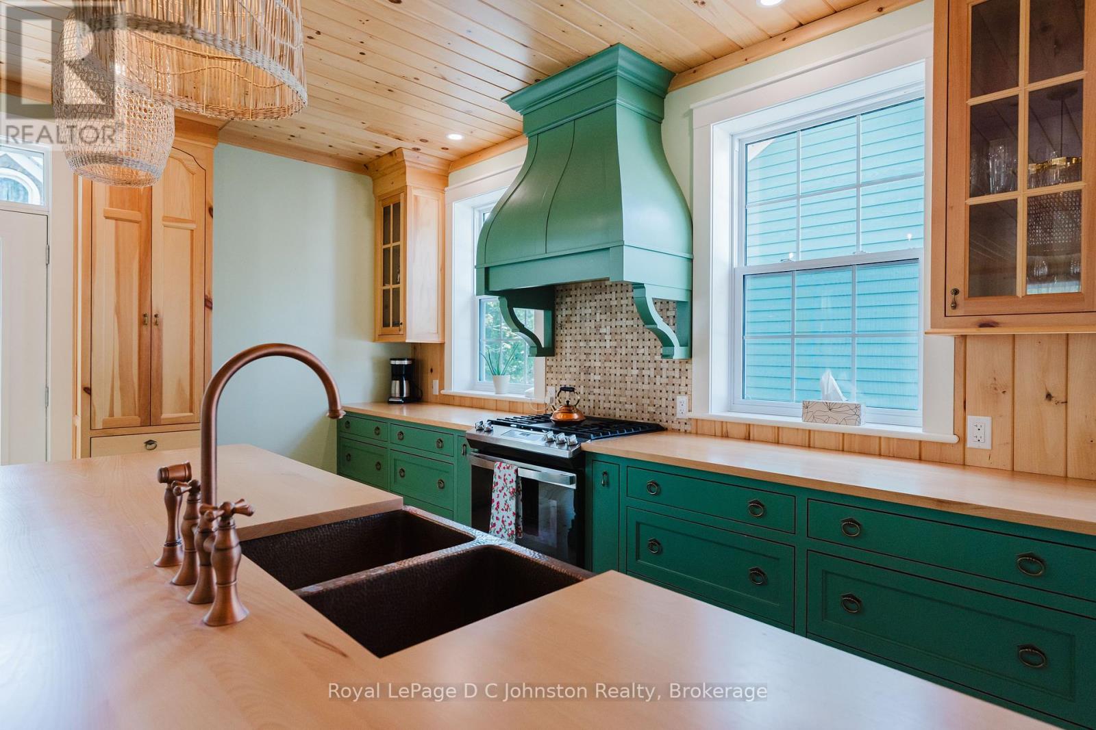 66 Grosvenor St Street N, Saugeen Shores, Ontario  N0H 2L0 - Photo 11 - X12154602