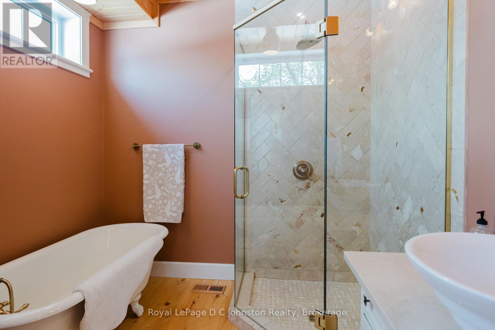 66 Grosvenor St Street N, Saugeen Shores, Ontario  N0H 2L0 - Photo 24 - X12154602
