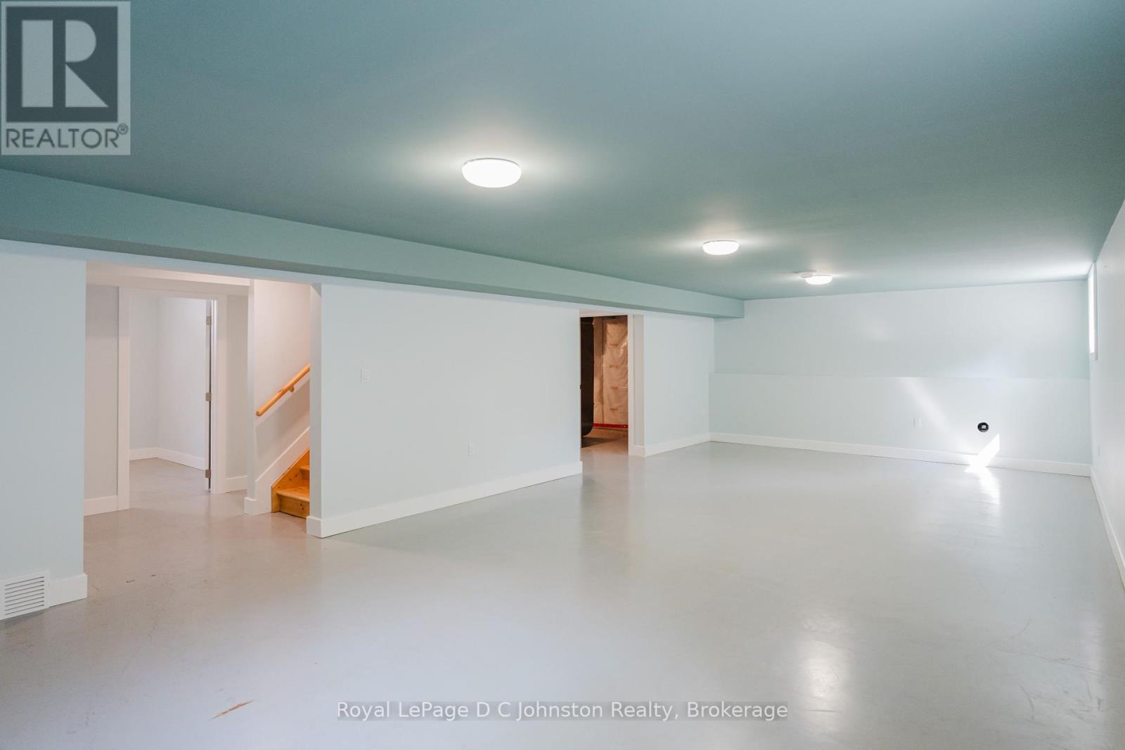 66 Grosvenor St Street N, Saugeen Shores, Ontario  N0H 2L0 - Photo 27 - X12154602