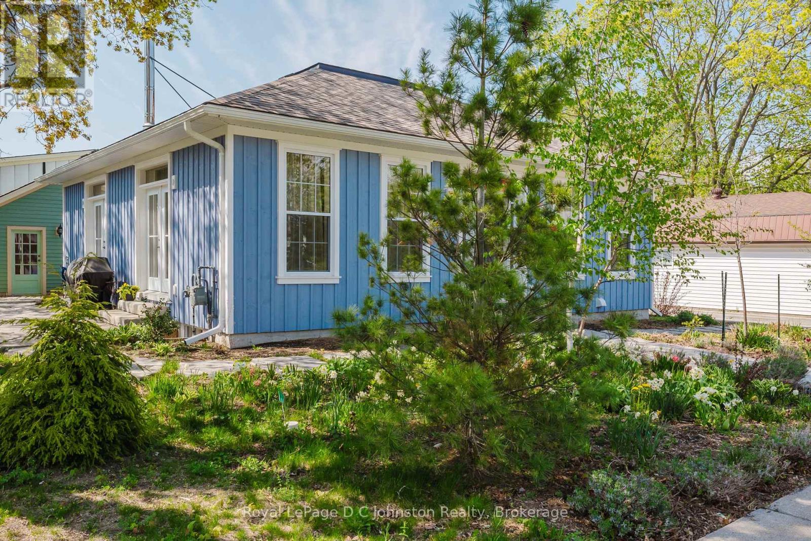 66 Grosvenor St Street N, Saugeen Shores, Ontario  N0H 2L0 - Photo 36 - X12154602