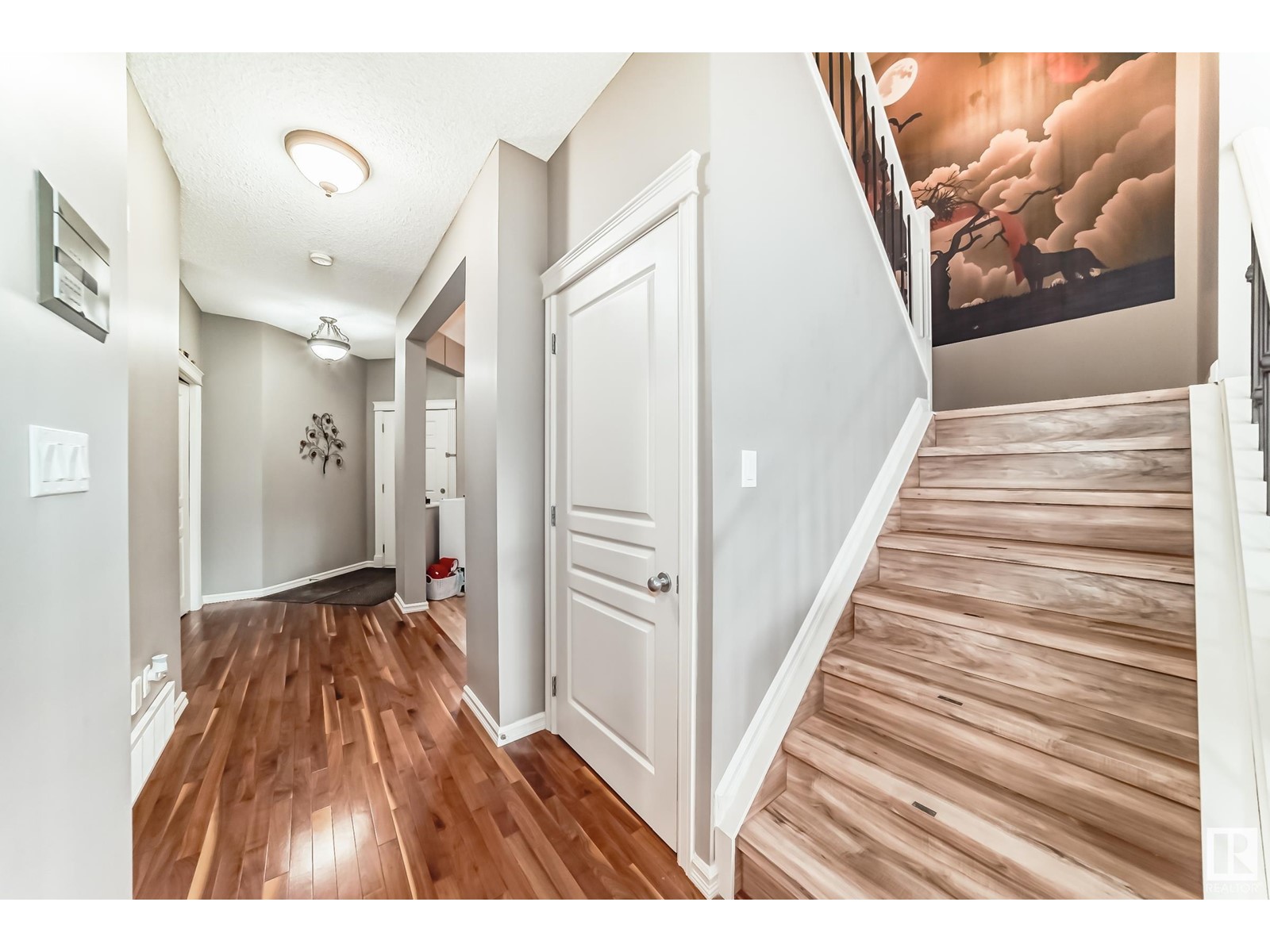 6908 Strom Ln Nw, Edmonton, Alberta  T6R 0G3 - Photo 5 - E4432850
