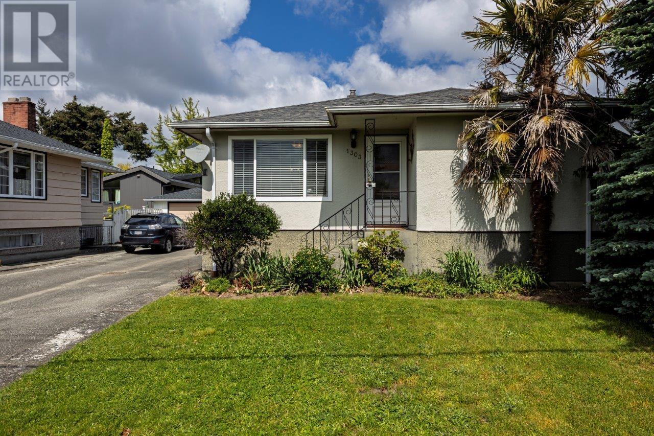 1303 Edinburgh Street, New Westminster, British Columbia  V3M 2W1 - Photo 2 - R3002797