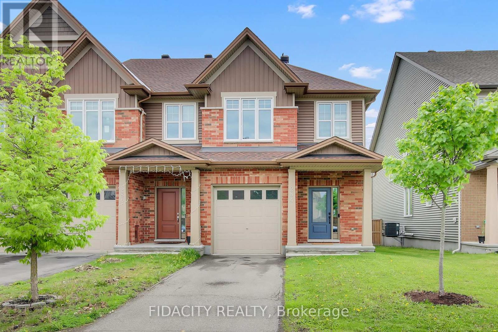 284 Wood Acres Grove, Ottawa, Ontario  K1T 0B3 - Photo 1 - X12154473