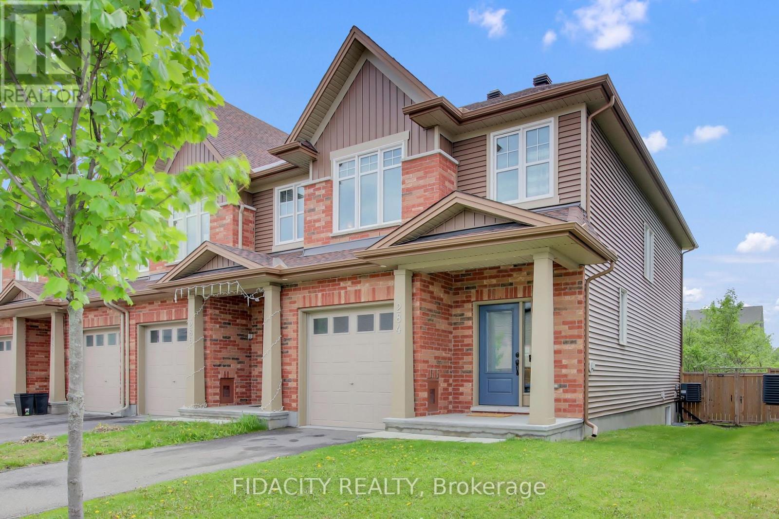 284 Wood Acres Grove, Ottawa, Ontario  K1T 0B3 - Photo 2 - X12154473