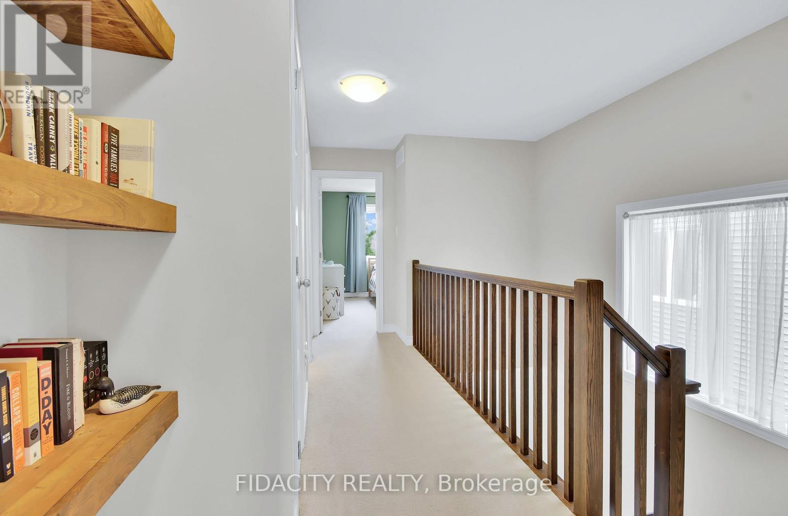 284 Wood Acres Grove, Ottawa, Ontario  K1T 0B3 - Photo 23 - X12154473