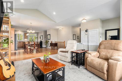 370 Dore Street, Casselman, Ontario  K0A 1M0 - Photo 4 - X12154492