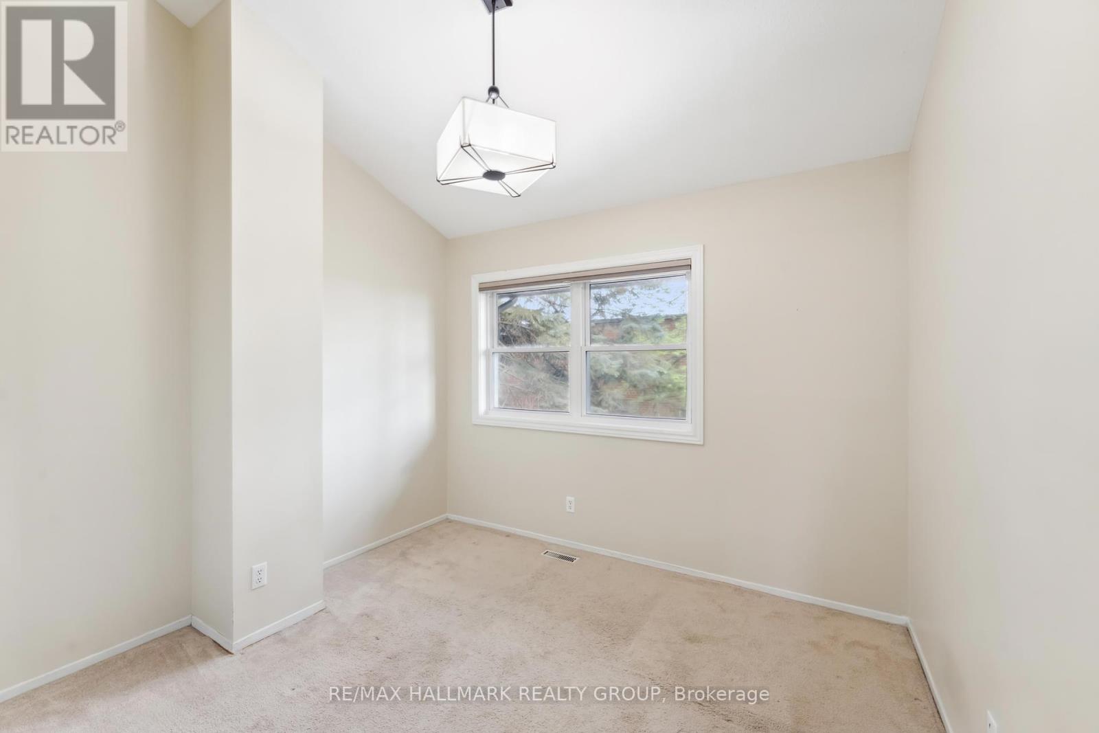 12 - 110 Walnut Court, Ottawa, Ontario  K1R 7W2 - Photo 21 - X12154558