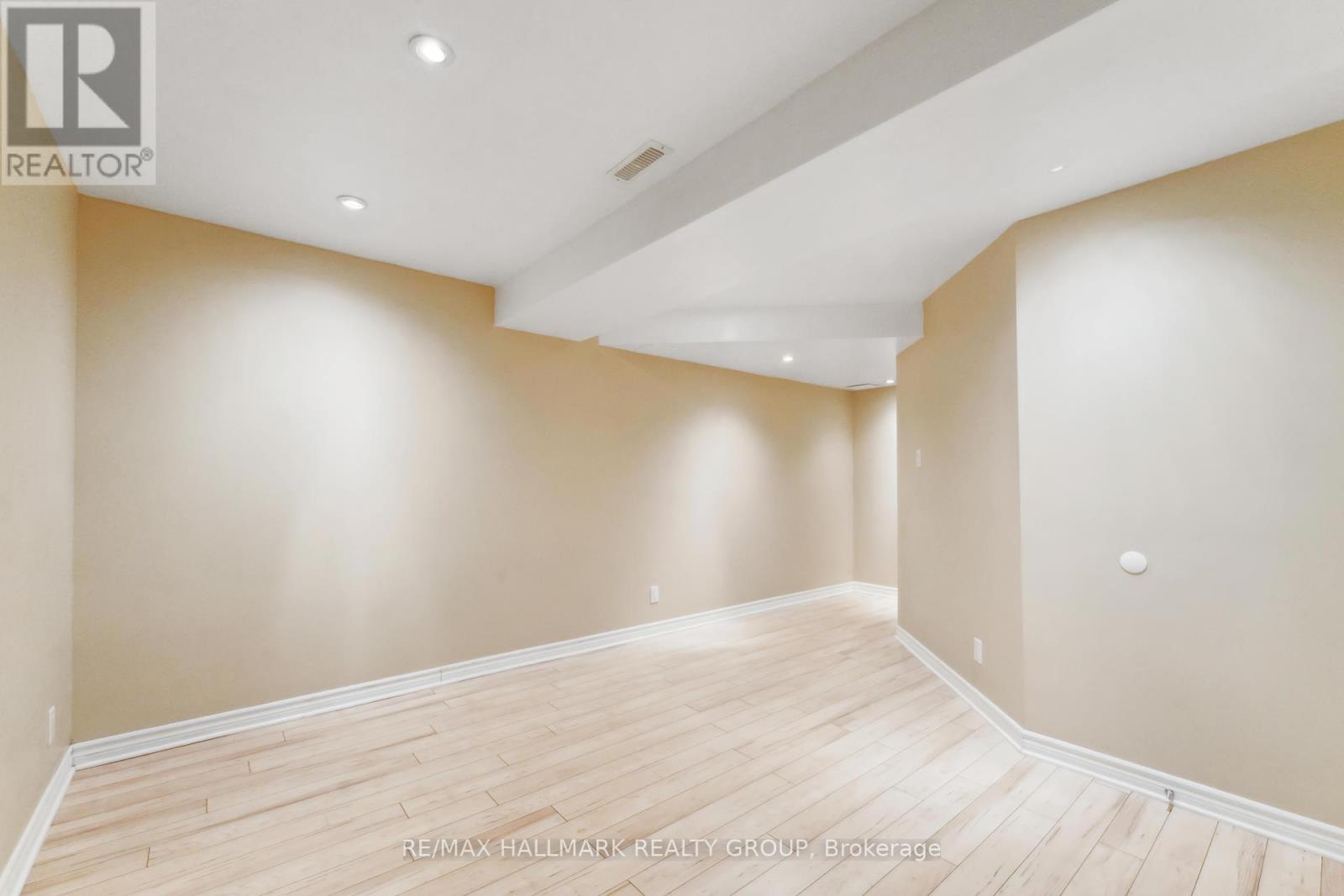 12 - 110 Walnut Court, Ottawa, Ontario  K1R 7W2 - Photo 25 - X12154558