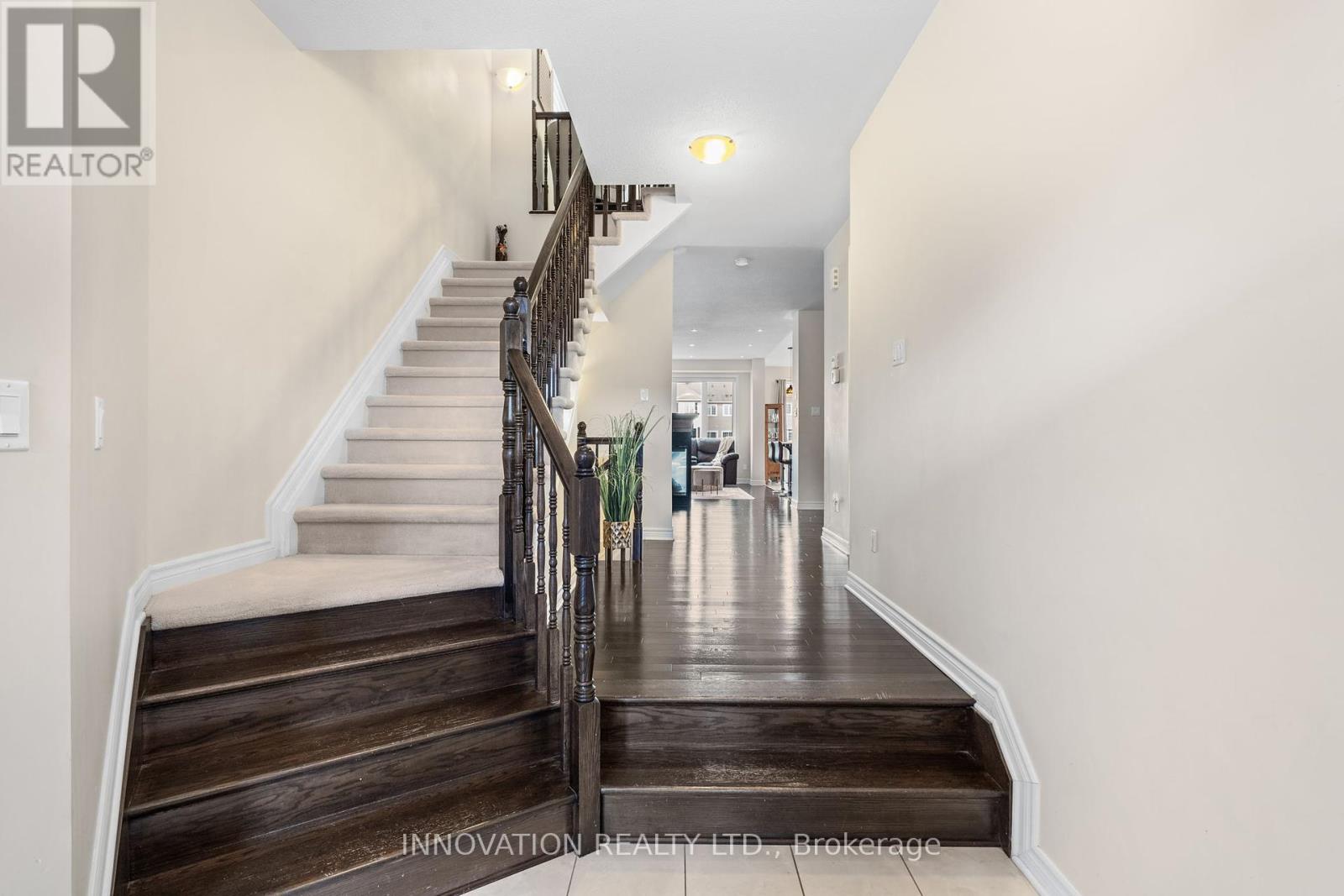 1559 Carronbridge Circle, Ottawa, Ontario  K2M 0G8 - Photo 2 - X12154586