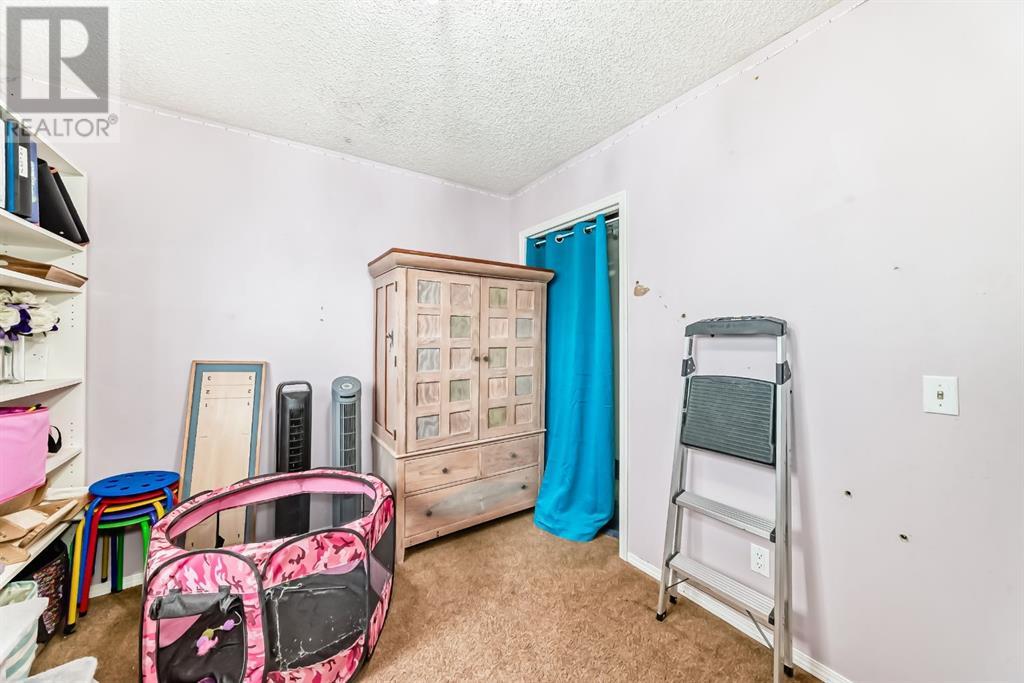 68 Pennsburg Way Se, Calgary, Alberta  T2A 2J5 - Photo 21 - A2220430