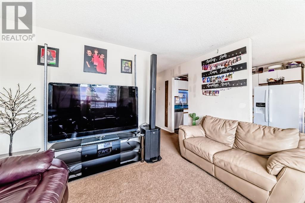 68 Pennsburg Way Se, Calgary, Alberta  T2A 2J5 - Photo 15 - A2220430