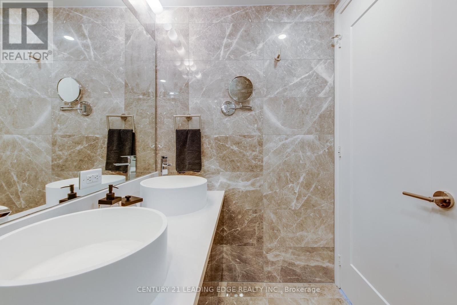 706 - 151 Avenue Road, Toronto, Ontario  M5R 0B8 - Photo 17 - C12084983