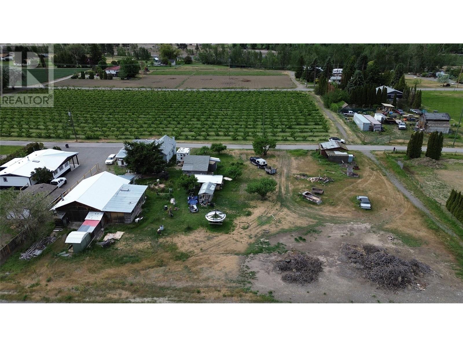 110 9th Avenue, Keremeos, British Columbia  V0X 1N3 - Photo 2 - 10346399