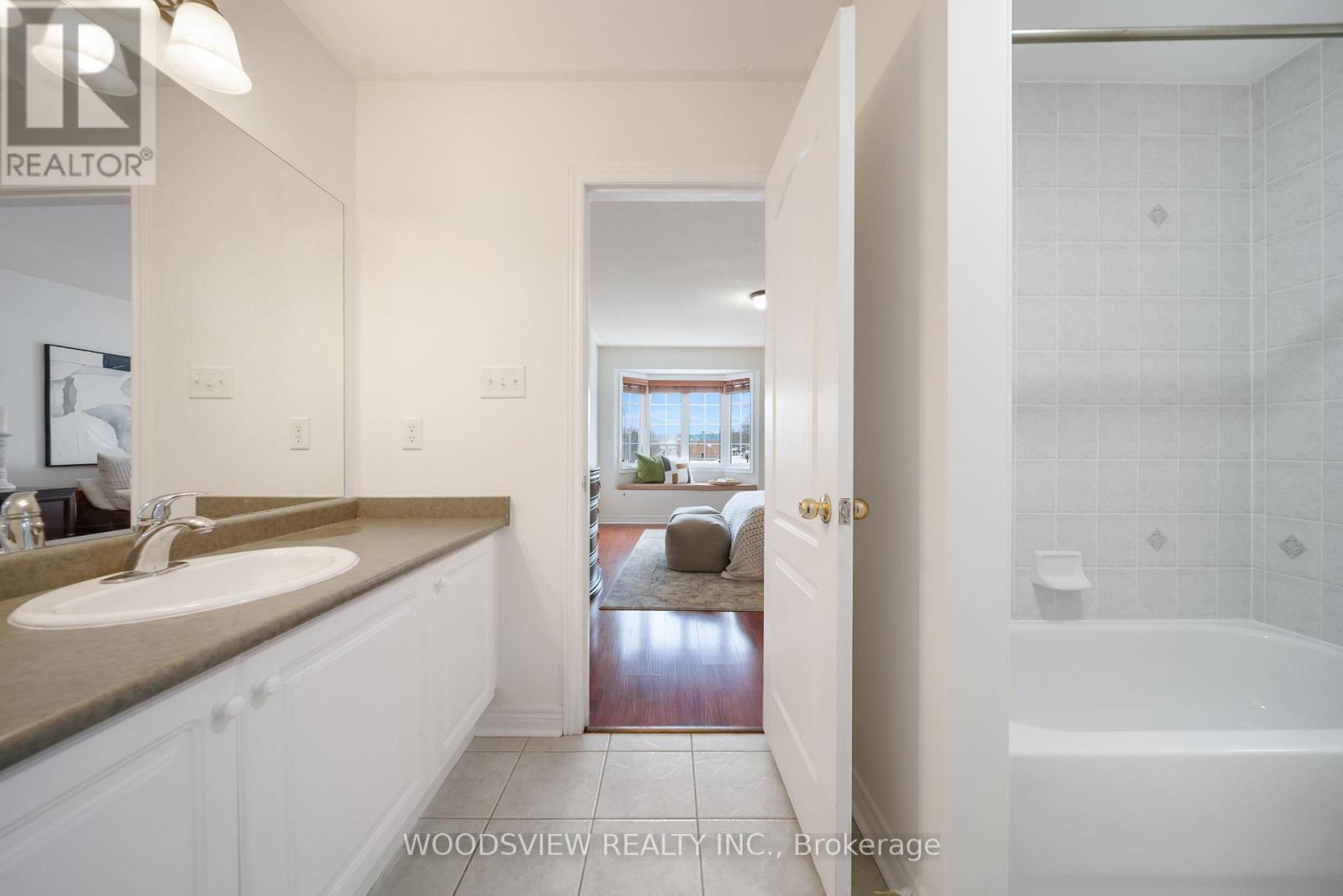 142 West Lawn Crescent, Whitchurch-Stouffville, Ontario  L4A 0B4 - Photo 16 - N12142005