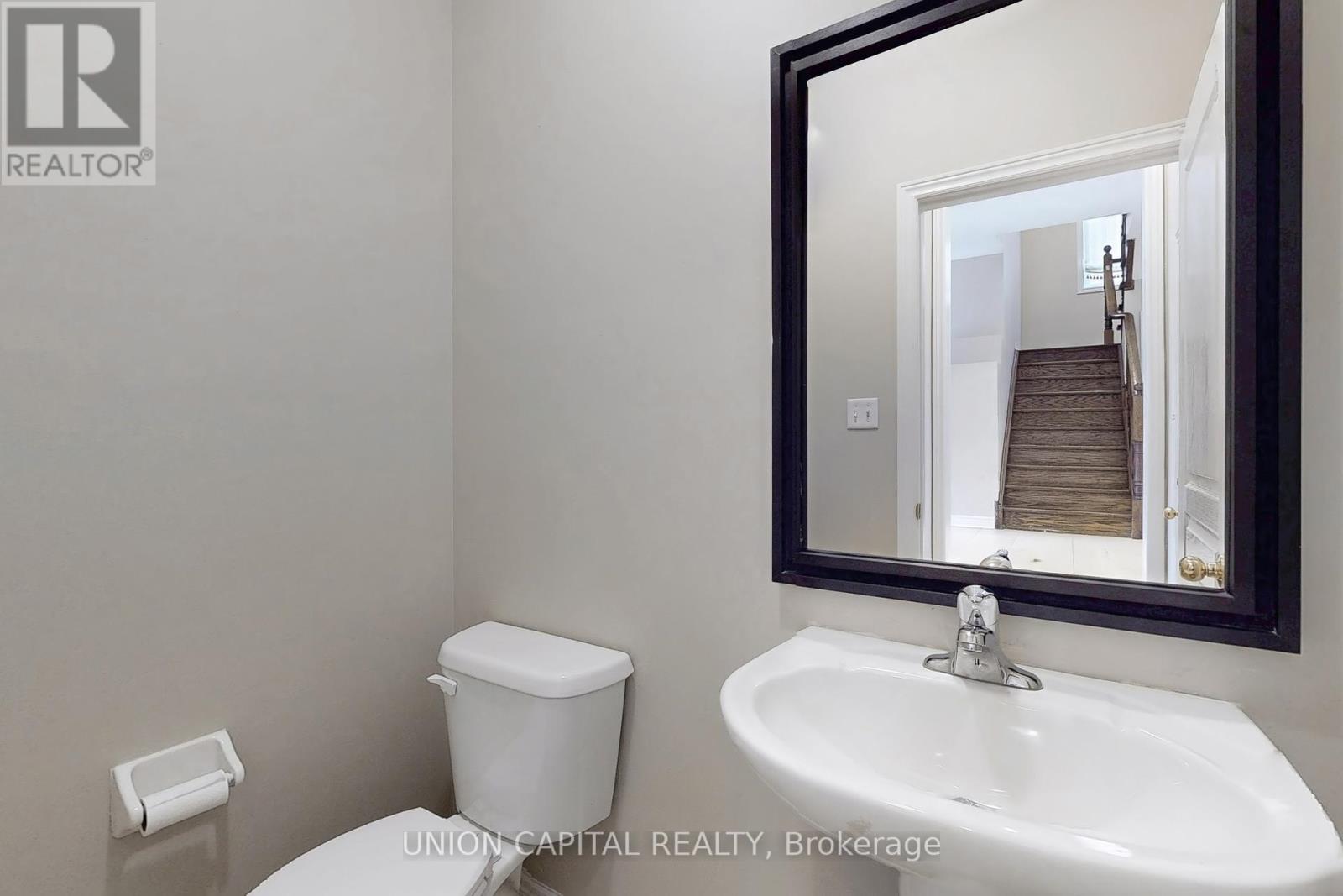 28 Silkgrove Terrace, Markham, Ontario  L6E 1P7 - Photo 9 - N12153625