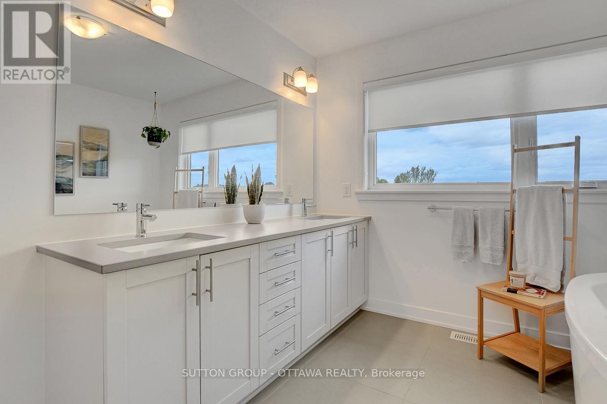 908 Duxbury Lane, Ottawa, Ontario  K4M 0M3 - Photo 25 - X12150716