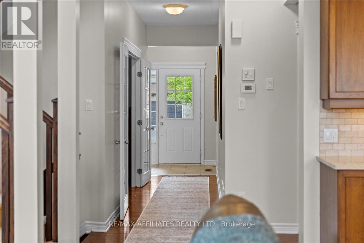 1890 Mickelberry Crescent, Ottawa, Ontario  K4A 0E5 - Photo 4 - X12153761