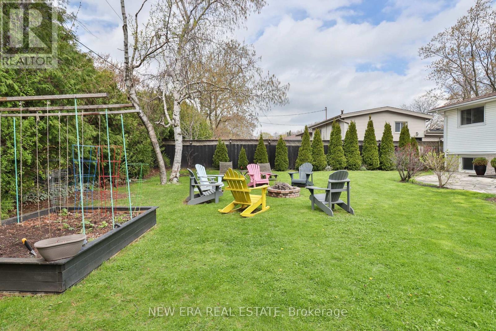 630 Blue Forest Hill, Burlington, Ontario  L7L 4H3 - Photo 42 - W12131271