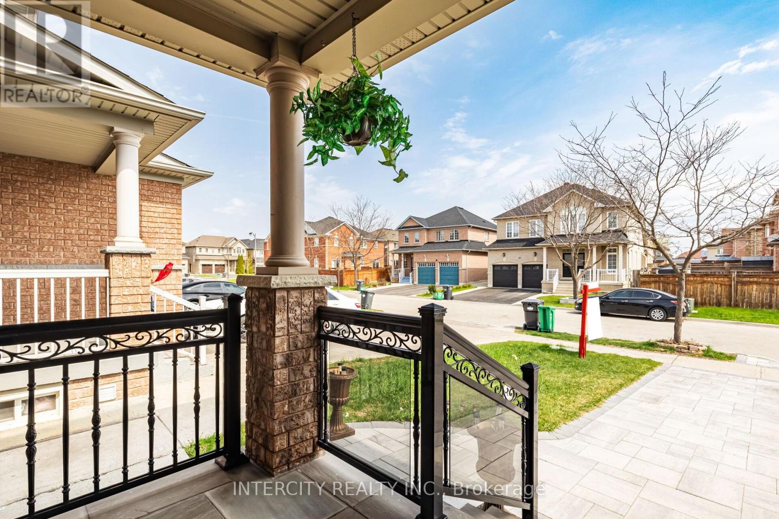 54 Amethyst Circle, Brampton, Ontario  L6P 0Z3 - Photo 47 - W12153755