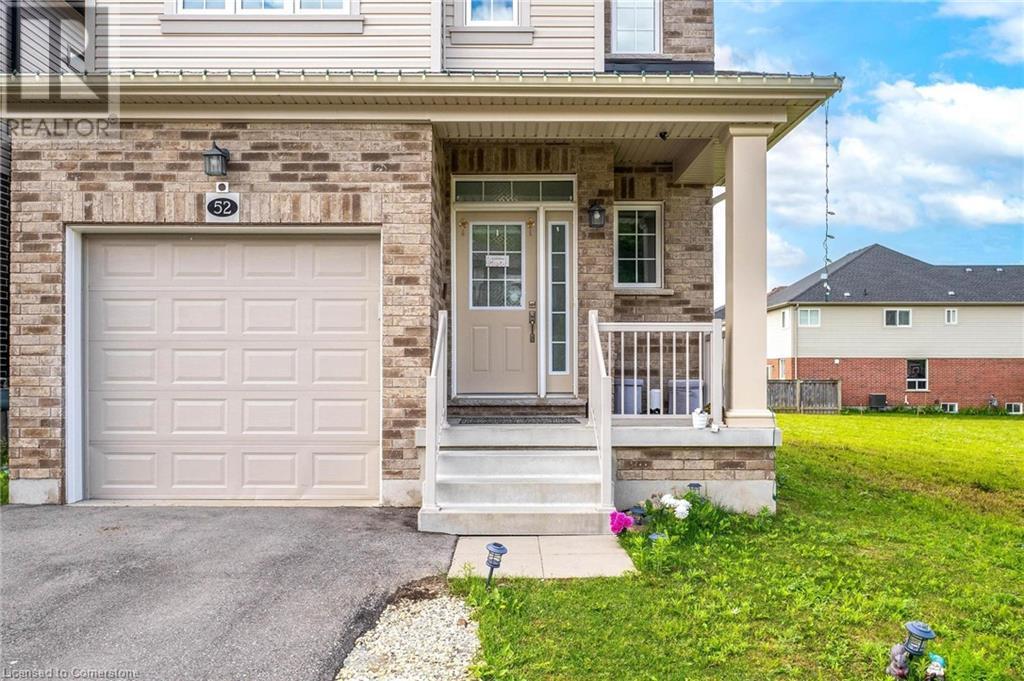Property at 52 MONARCH WOODS Drive image 4