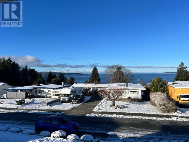 Property at 3756 STRATHCONA AVE image 3