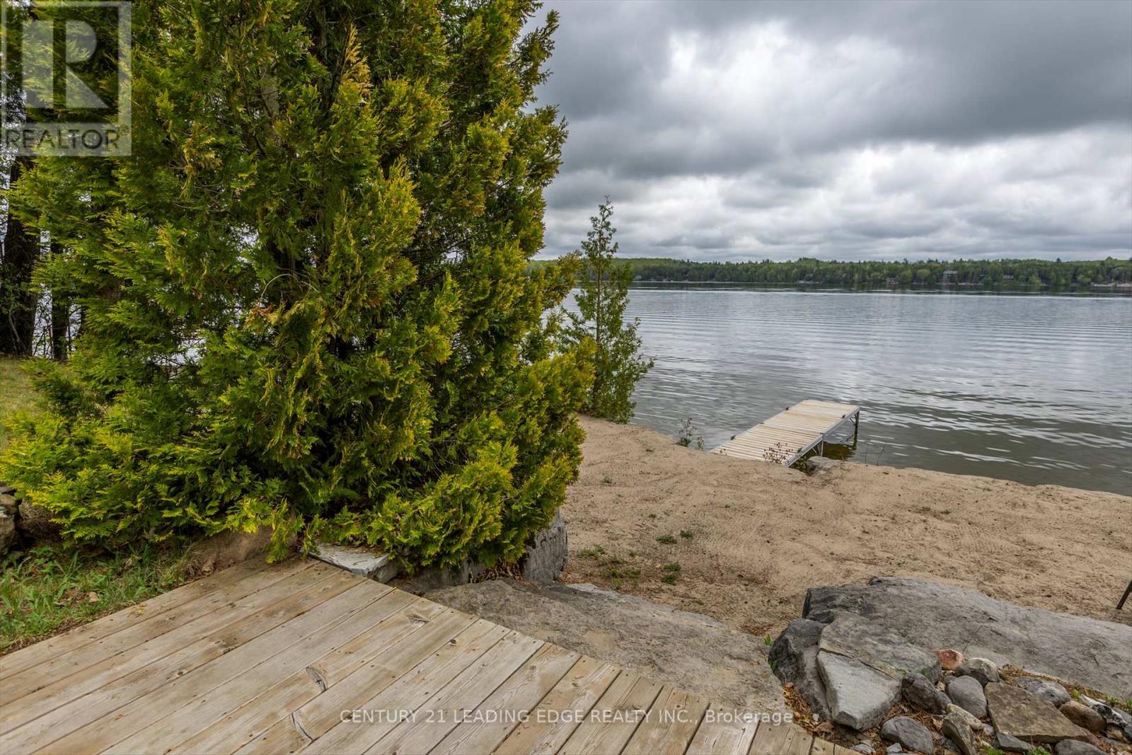 1963 White Lake Road W, Douro-Dummer, Ontario  K0L 2H0 - Photo 40 - X12154469