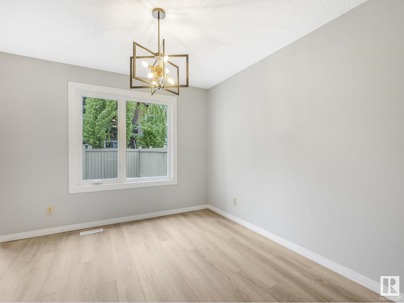 #10 11111 26 Av Nw, Edmonton, Alberta  T6J 5M7 - Photo 11 - E4436941
