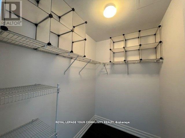 917 - 525 Wilson Avenue, Toronto, Ontario  M3H 0A7 - Photo 11 - C12154643