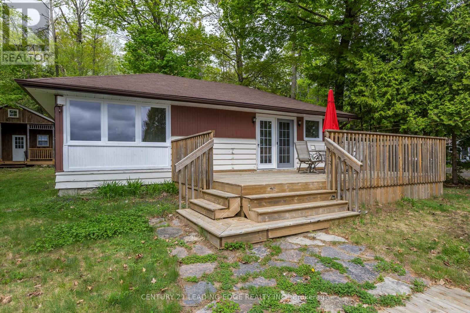 1963 White Lake Road W, Douro-Dummer, Ontario  K0L 2H0 - Photo 5 - X12154469