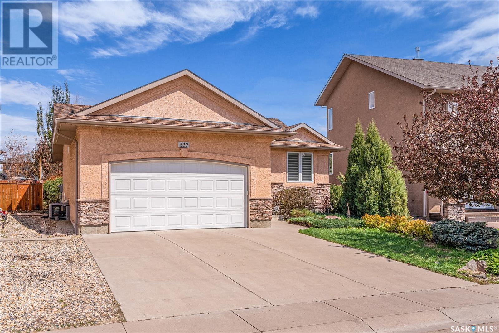 Property at 327 Bolton WAY image 2