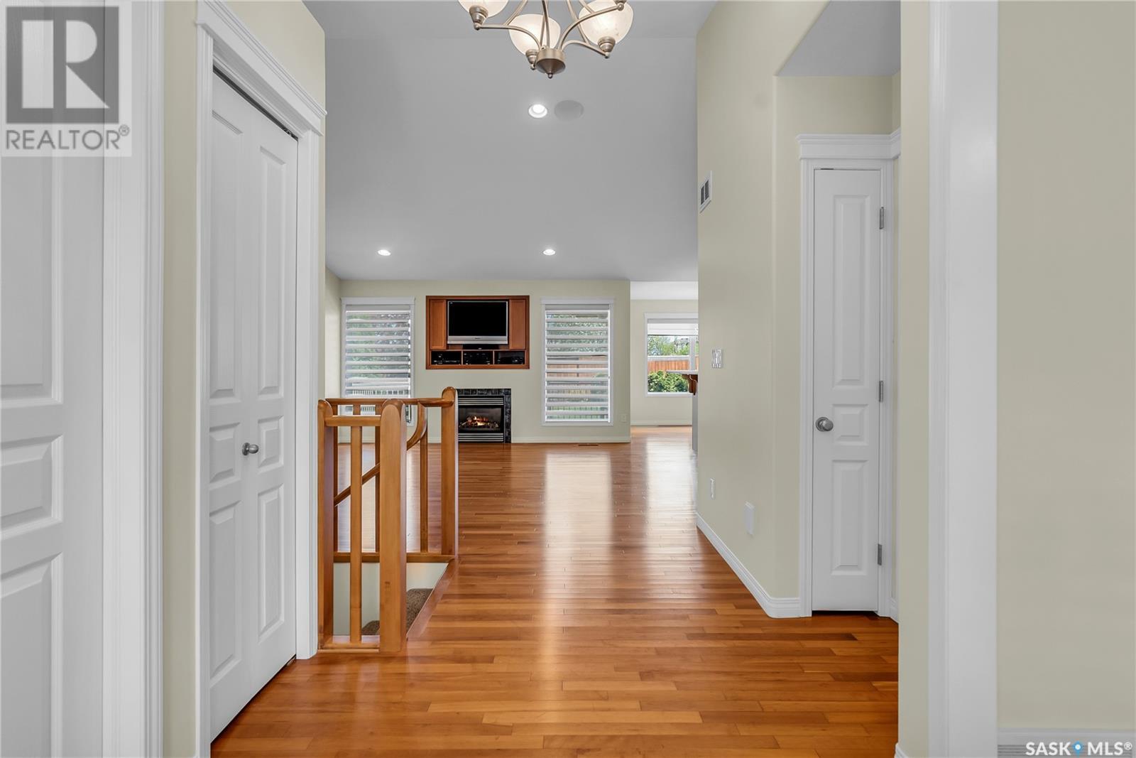 Property at 327 Bolton WAY image 3