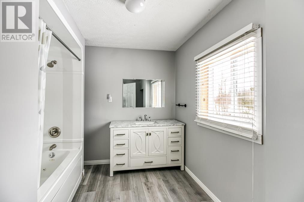 241 Grandor Road, Kagawong, Ontario  P0P 1J0 - Photo 15 - 2122319