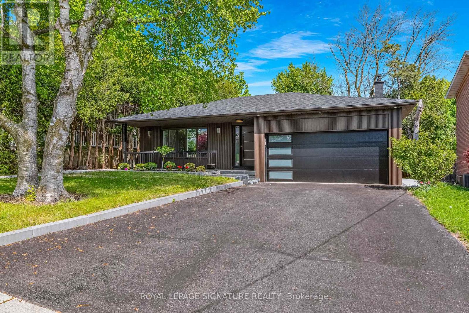 30 Snowcrest Avenue, Toronto, Ontario  M2K 2K7 - Photo 2 - C12143945