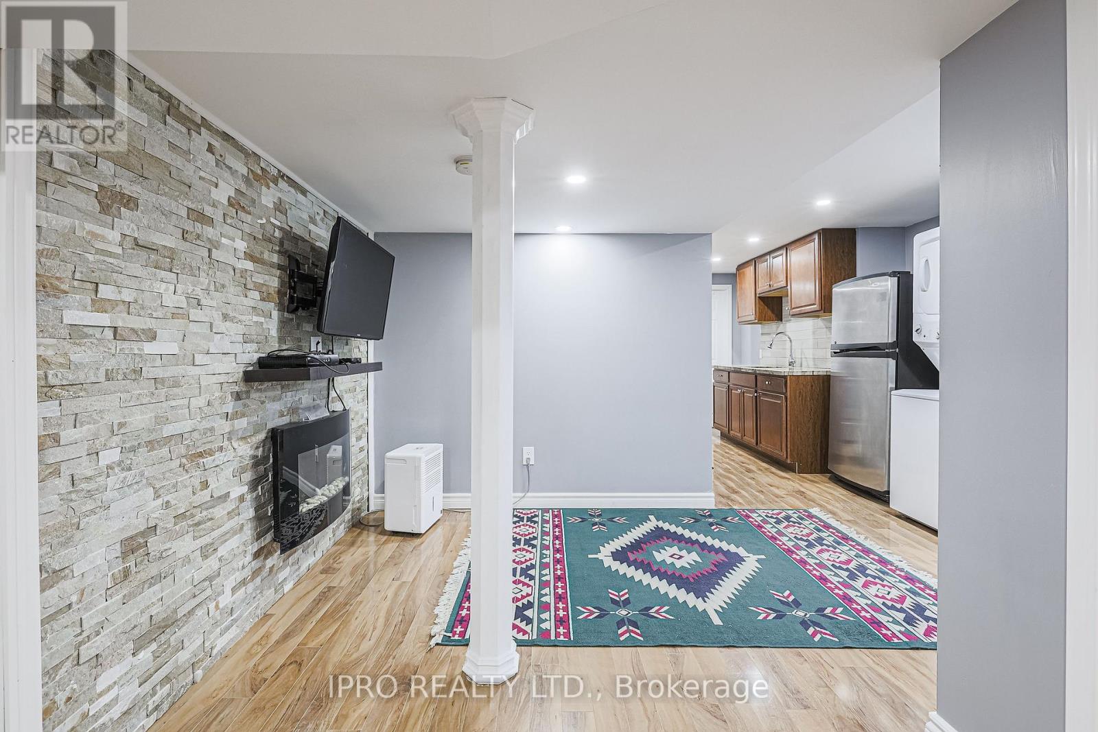 210 Miller Drive, Halton Hills, Ontario  L7G 6N3 - Photo 10 - W12152727