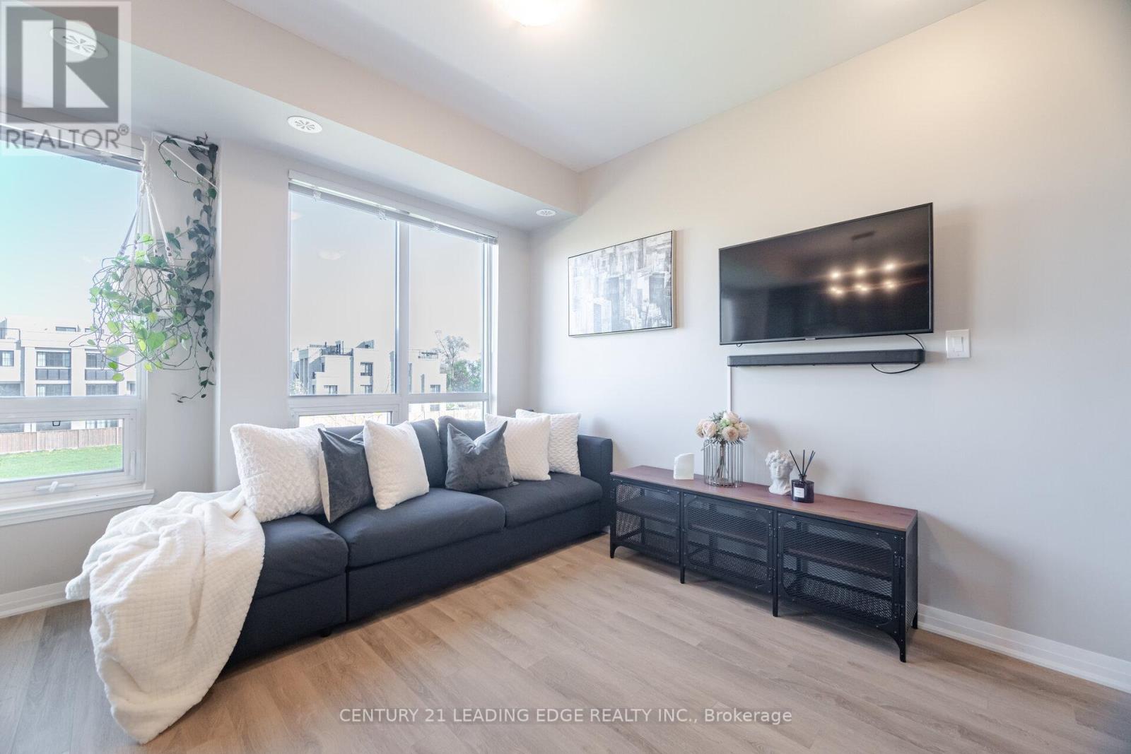 35 - 650 Atwater Avenue, Mississauga, Ontario  L5G 4K7 - Photo 11 - W12154192