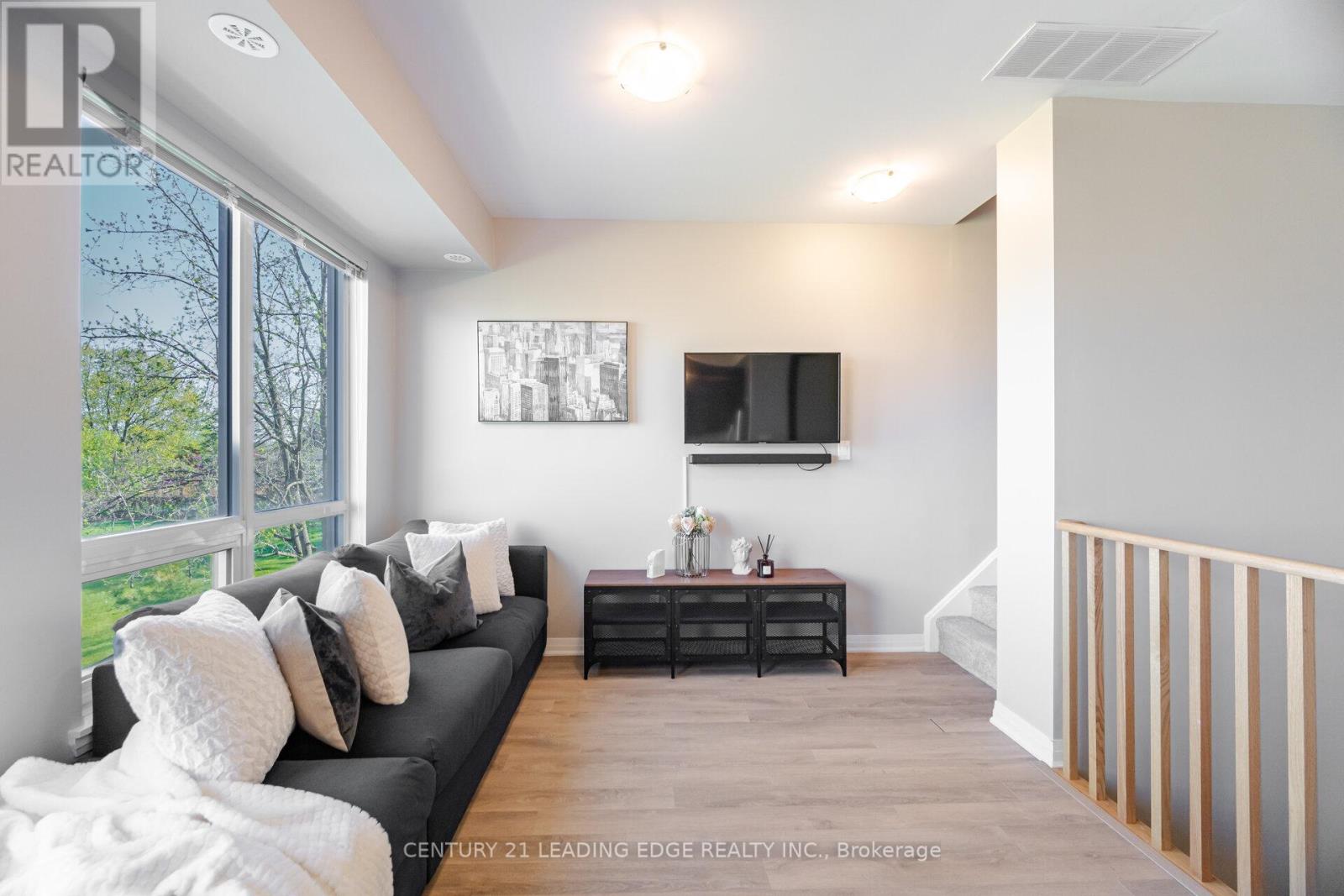 35 - 650 Atwater Avenue, Mississauga, Ontario  L5G 4K7 - Photo 9 - W12154192